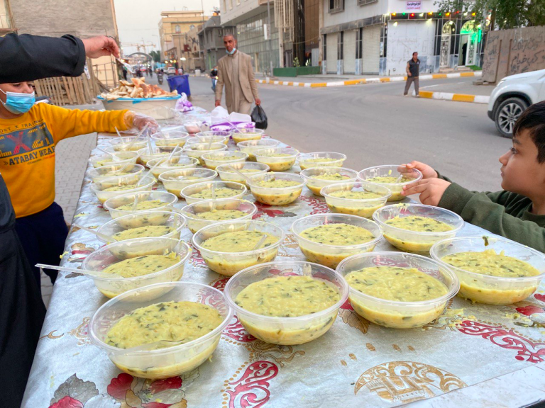 Kerbala Iraq – Hot meals for the needy